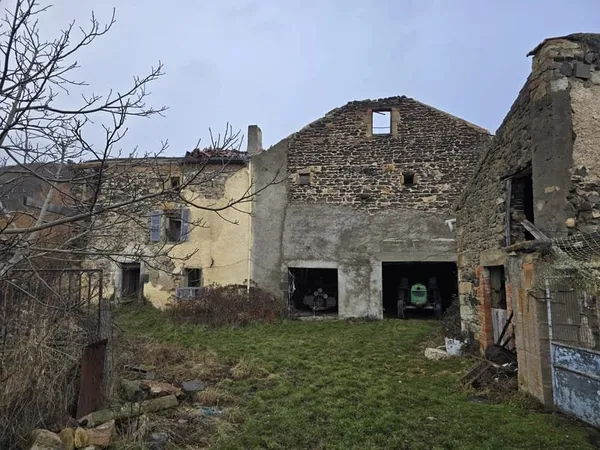 MAISON A RECONSTRUIRE AVEC GRAND TERRAIN