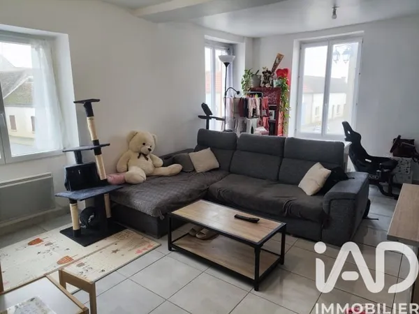 Bâtiment 121 m²