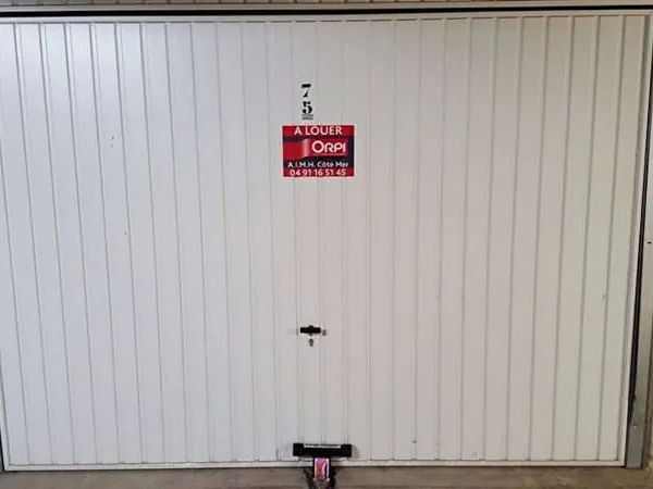 Parking 13 m²