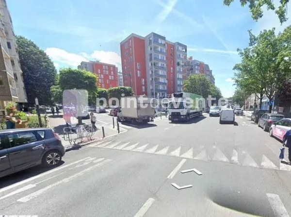 Local commercial 190 m²