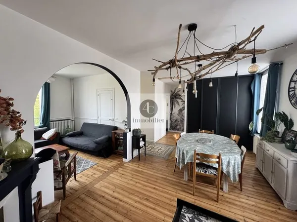 Maison 4 chambres, jardin et garage - entièrement rénovée ?