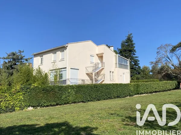 Immeuble 294 m²