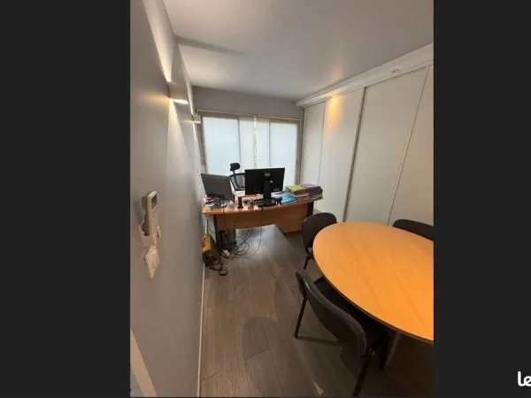 Bureaux 83 m² CENON