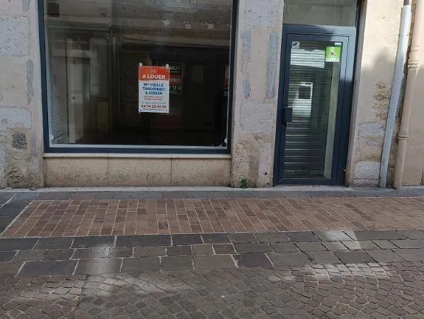 Local commercial 80 m²