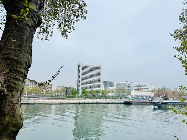 PONT MIRABEAU/EGLISE D'AUTEUIL - A VENDRE CAVE DE 27m² POUR STOCKAGE - ENTIEREMENT RENOVE