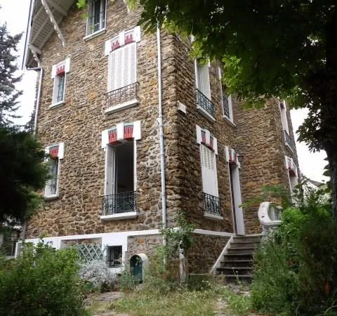 Très belle meulière 7 pièces 189 m2