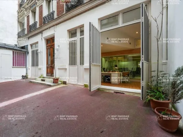 Bureaux 336 m²