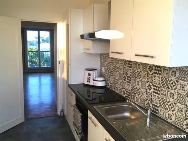 APPARTEMENT 4 PIÈCES - 75 M2 Dernier étage - CORBEIL-ESSONNES 91100