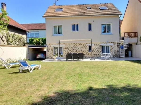 Maison 6 pièces 163 m²