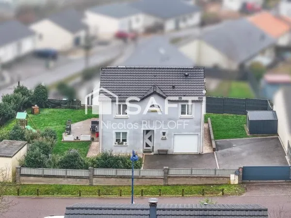 Maison - 5 pièces - 111m²
