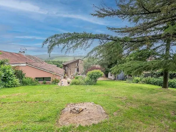 Maison 12 pièces 350 m²