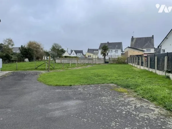 Terrain 563 m²