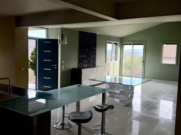Maison contemporaine - 170 m² - Coteaux de Châteaugay