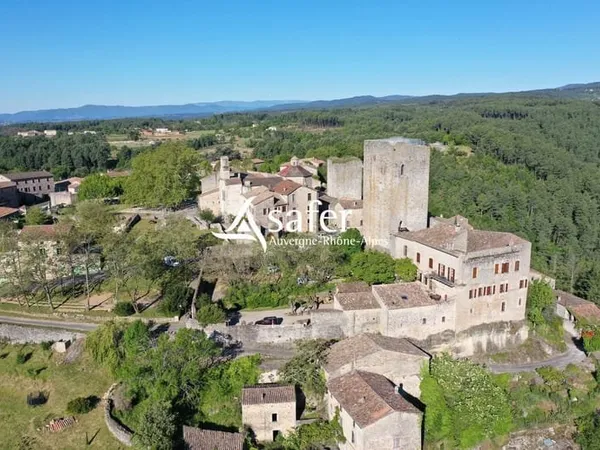 Bien d’exception Vente Laurac-en-Vivarais 2p 800m² 1547000€
