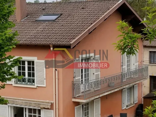 Maison 8 pièces 200 m²