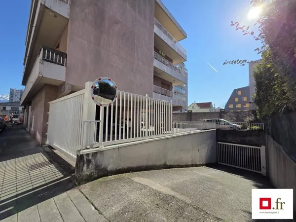 Parking 15 m²
