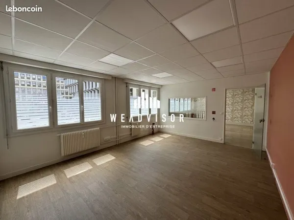 BUREAUX 317 m² LE MANS