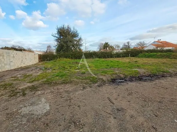 Terrain 349 m²