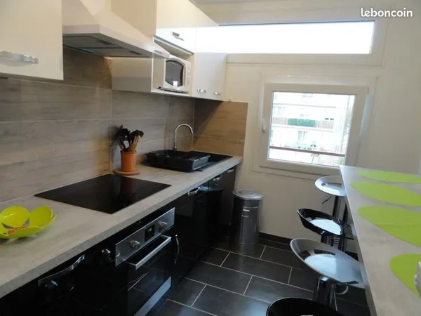 VILLEJEAN Grande Chambre 15m2 Meublée 380TTC