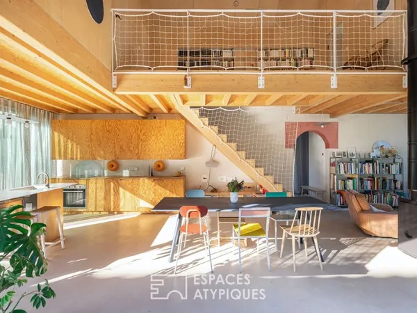 Cocon architectural dans le charmant village de Brillac