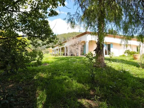 Maison 5 pièces 186 m²