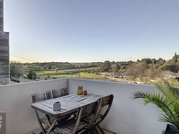 Coup de coeur T2 duplex avec terrasse, garage et cadre priv