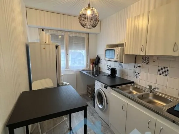 Appartement 2 pièces meublé, loué, à Strasbourg Neuhof