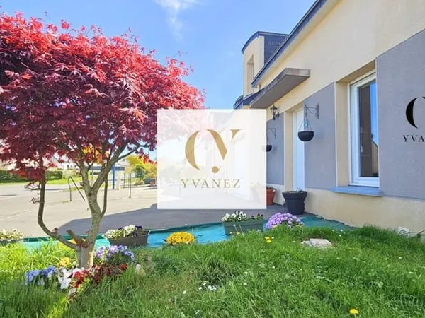 Maison de 77 m2 avec 3 chambres, garage et jardin