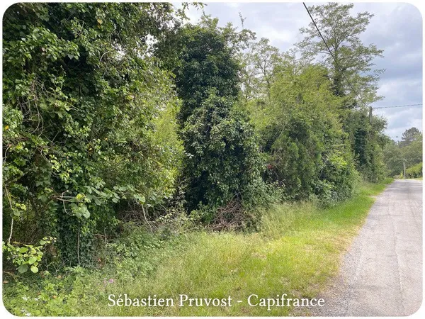 Terrain à vendre SAINT ROMAIN ET SAINT CLEMENT (24) - 2600m2 - Constructible