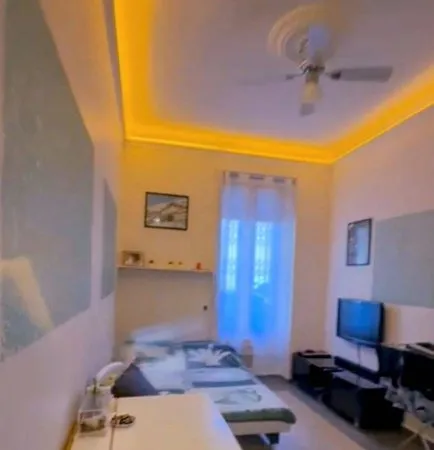 Studio 1 pièce 20 m²