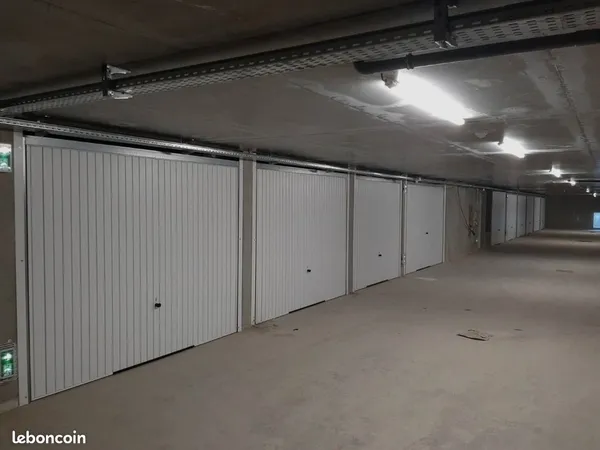 Garage Box en location en sous-sol