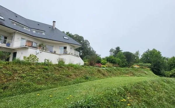 Demeure de prestige sur les coteaux sud de Pau