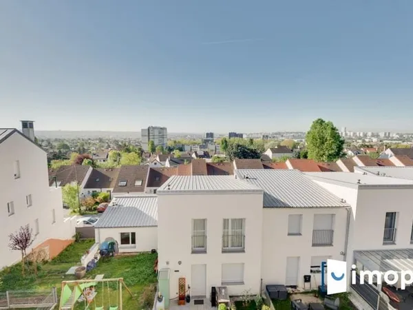 Lumineux T2 de 43m2 avec balcons et parking