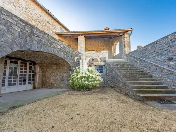 Maison en pierre