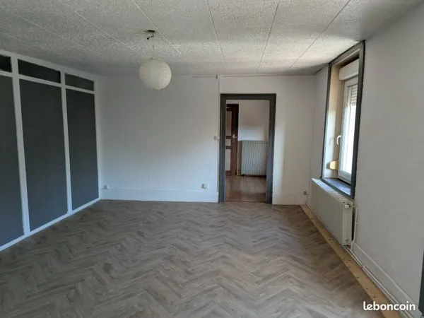 Spacieux T3 de 68 m² avec garage - Emplacement idéal - 520 CC seulement À saisir rapidement
