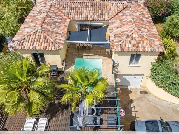 Sainte Maxime - Villa Avec Piscine - Proche Des Commerces