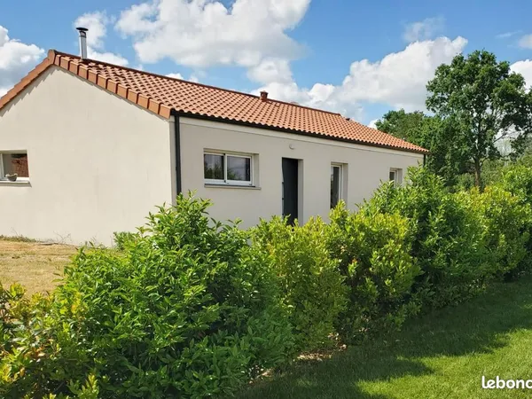 Maison 2021 - 5 pièces - plain-pied - 79 m² - Calme - Aucun travaux