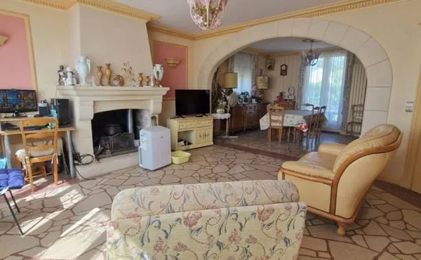 Maison de 9 pièces sur la commune de Valençay