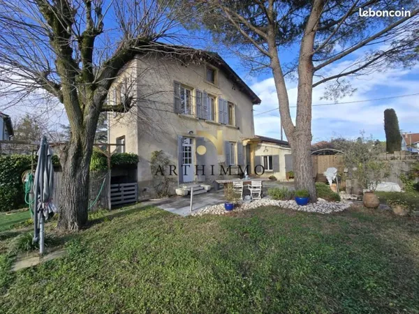 Maison 7 pièces 157 m²