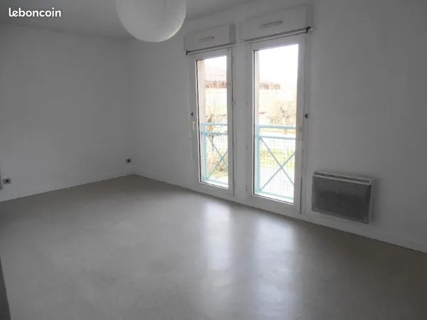 Studio 1 pièce 25 m²