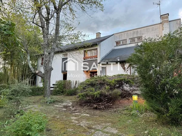Maison 8 pièces - 250m²