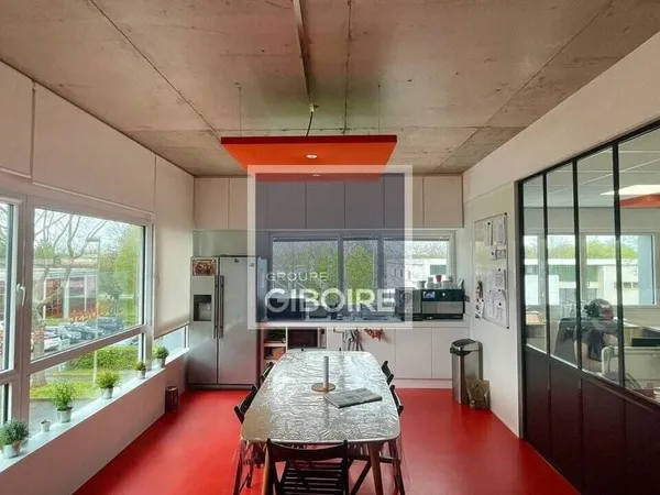 Bureaux 278 m²