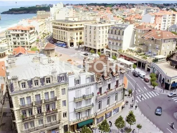 Murs Commerciaux vides TOUS COMMERCES 73.18 m² Anglet