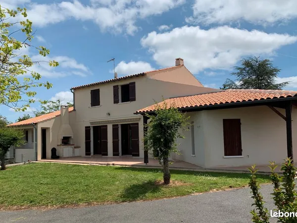 Vends Maison 5 Ch, au calme et proche commerces