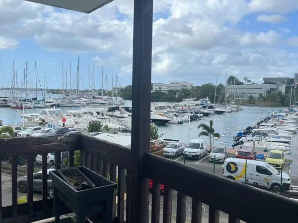 Appart T3 Marina vue mer citerne