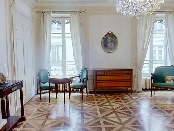 Appartement 5 pièces 189 m²