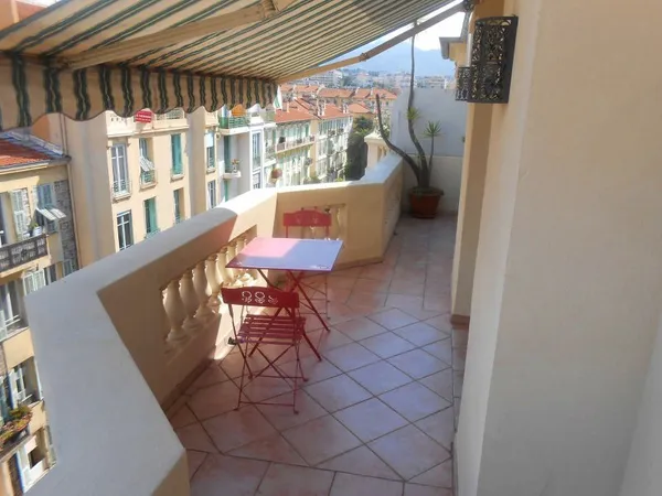 Colocation 1 ch T3 60m² - Nice quartier Libération (06) - 2 chambres - Clim - Terrasse