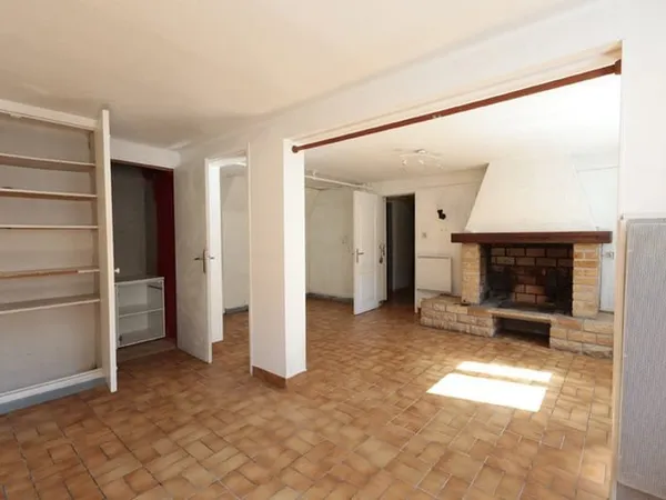 Maison avec 2 appartements