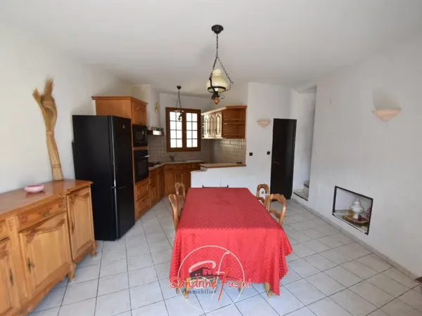 Dans maison de village, Beau 3 pièces de 50 m2
