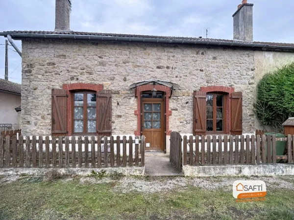 Maison de village à rénover - garage et jardinet